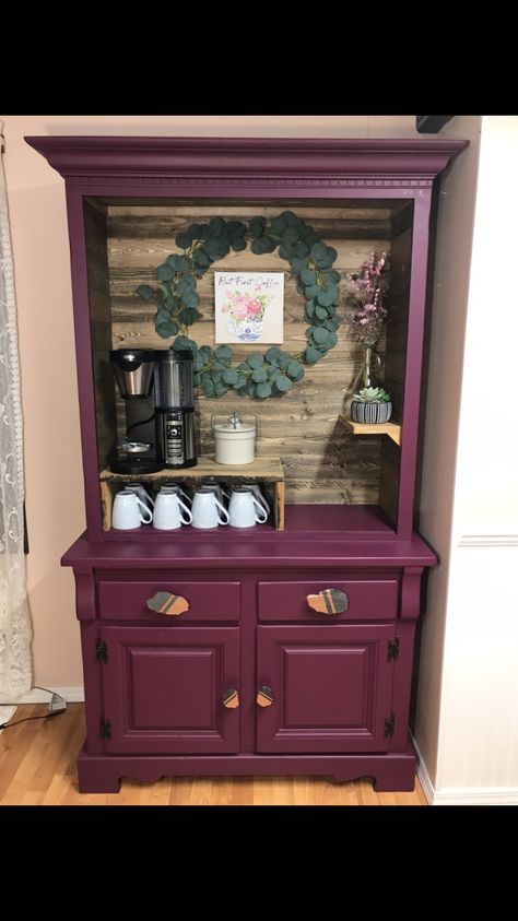 Coffee Bar Hutch, Bar Hutch, Hutch Ideas, Diy Coffee Bar, Coffee Bar Design, Home Coffee Stations, Coffee Nook, Bar Designs, Home Coffee Bar