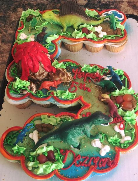 Dinosaur Pull Apart Cupcakes, Cupcake Dinosaur, Dinosaur Cupcake Cake, Number 4 Cake, Dinosaur Cupcake, Pull Apart Cupcake Cake, Dinosaur Cupcakes, Pull Apart Cake, Cake Pulls