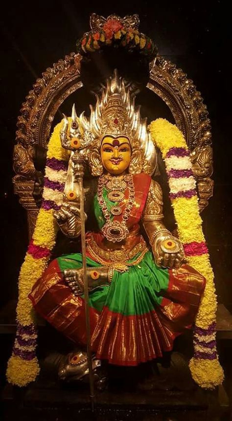 Gollu Decorations, Bannari Amman, God Pic, Hindu Vedas, Child Painting, Hindu Worship, Mother Kali, Mahakal Shiva, Aadi Shakti