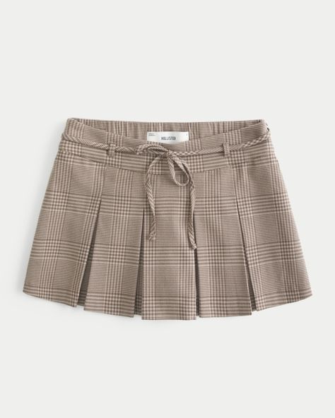 High Rise Denim Skirt, Pleated Denim Skirt, Fashion Wishlist, Plaid Mini Skirt, Brown Plaid, Plaid Skirts, Graphic Tees Women, Shorts With Pockets, Skirt Top