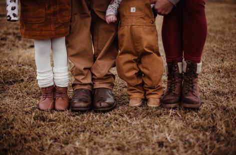 Carhartt Style Fall Family Photos Carhartt Family Pictures, Carhartt Hats, Fam Photos, Family Photos With Baby, Carhartt Style, Family Christmas Pictures, Baby Boy Photos, Fall Family Photos, 6 Month Olds