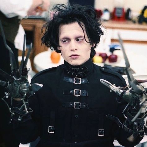 Edward Scissorhands, See It, Piercings, On Twitter, Twitter, Hair