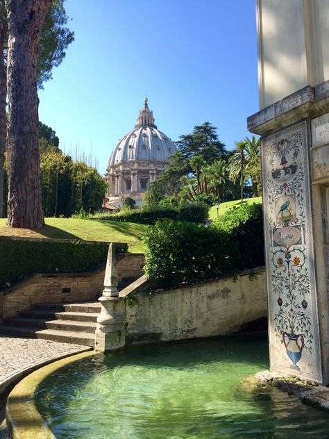 Rome Italy Aesthetic, Italy Tourist Attractions, Visiting The Vatican, Gap Year Travel, Milan Travel, Travel Photography Europe, Rome City, Bus Tour, The Pope