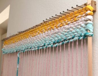 Rug Weaving Loom, Diy Loom, Rag Rug Diy, Rag Rug Tutorial, Braided Rug Diy, Braided Rag Rugs, Weaving Loom Diy, Rug Loom, Weaving Loom Projects