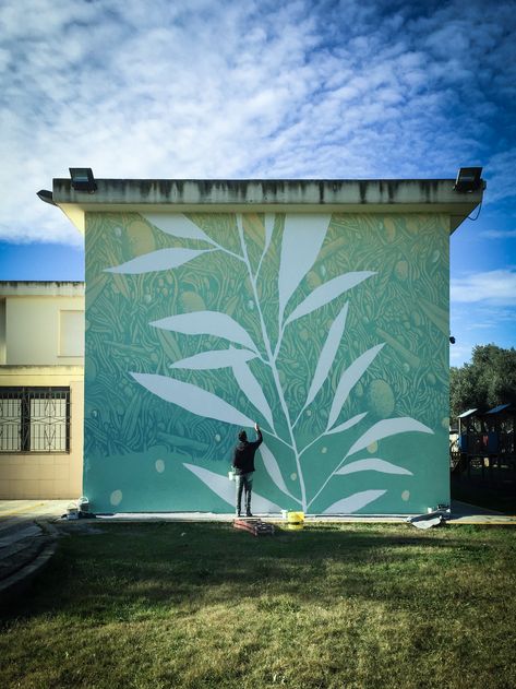 “S’Olivariu” by Tellas in Sardinia, Italy Nature Mural Art, Nature Graffiti, Painted Garden Sheds, Nature Mural, Exterior Murals, Interior Murals, Mural Artist, Tropical Painting, Sardinia Italy