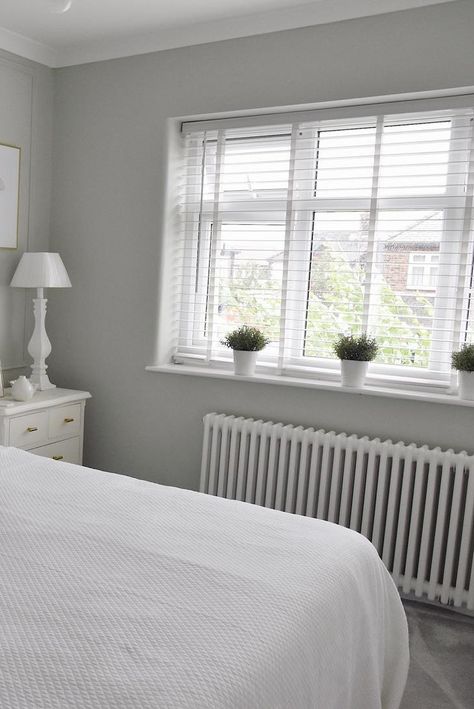 Create a cosy, warm bedroom and complement your bedroom decor with our beautiful white column radiators. Tap to scroll through the collection. 📷 @thecheshiregreyhome Column Radiator Bedroom, Radiator In Bedroom, White Column Radiator, Bedroom With Radiator, Bedroom Radiator Ideas, Radiators Bedroom, Bedroom Radiators, Bedroom Curtain Ideas, Small Bedroom Layout