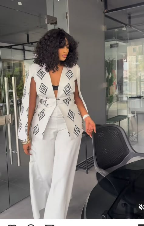 Outfits Classy Casual, Dubai Fashion Women, 2piece Outfits, Chic Dress Classy, African Inspired Clothing, African Fashion Traditional, Outfits Classy, Time Is Now, Elegant Dresses Classy