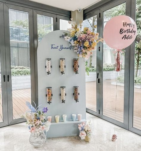 Styled Snack Bar — ESTILO & CO Candy Wall Dispenser, Diy Party Props, Party Rental Ideas, Event Rental Business, Snack Display, Instagram Event, Candy Stand, Diy Events, Birthday Party Treats