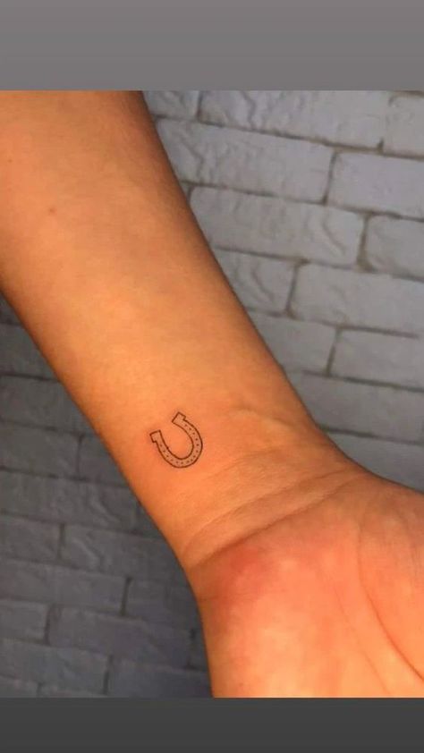 Horseshoe Tattoo Small Simple, Small Horse Shoe Tattoo Simple, Fineline Horseshoe Tattoo, Mini Horseshoe Tattoo, Fine Line Patch Work Tattoo, Simple Horseshoe Tattoo, Horshoe Tatoos, Tiny Horseshoe Tattoo, Horseshoes Tattoo