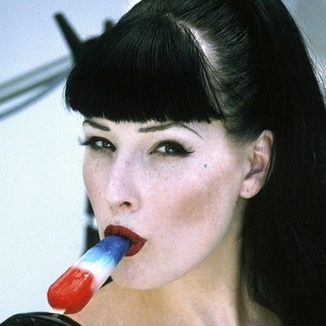 90's Dita Von Teese, gorgeous then, gorgeous now :) Dita Von Teese Style, Dani California, Dita Von Tease, Bettie Page, Dita Von, Dita Von Teese, Psychobilly, Look Cool, Summer Girls