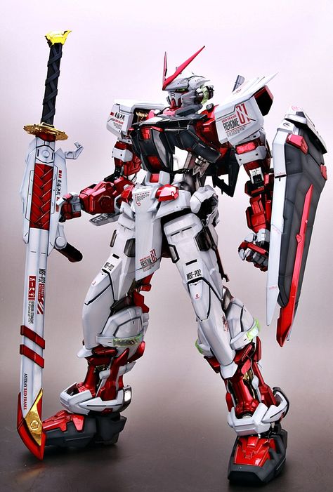 PG 1/60 Astray Red Frame - Painted Build Gundam Robots, Mobile Suit Zeta Gundam, Astray Red Frame, Mobile Suit Gundam 00, Perfect Grade, Strike Gundam, Gundam Astray, Mecha Suit, Gundam Toys