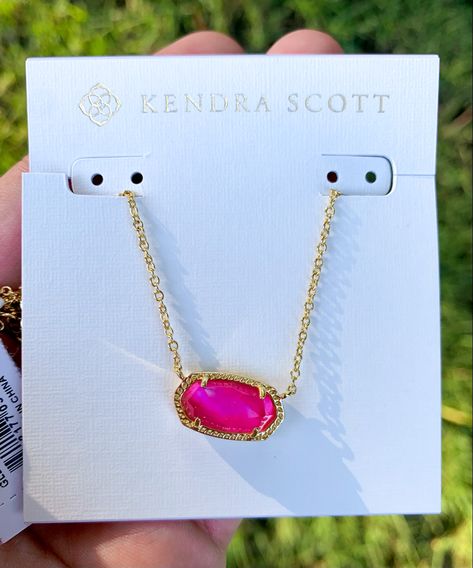 Preppy Jewlery, Preppy Christmas List, Jewelry Preppy, Preppy Ootd, Preppy Necklaces, Elisa Pendant Necklace, Pearl Clothing, Preppy Accessories, Kendra Scott Necklace Elisa