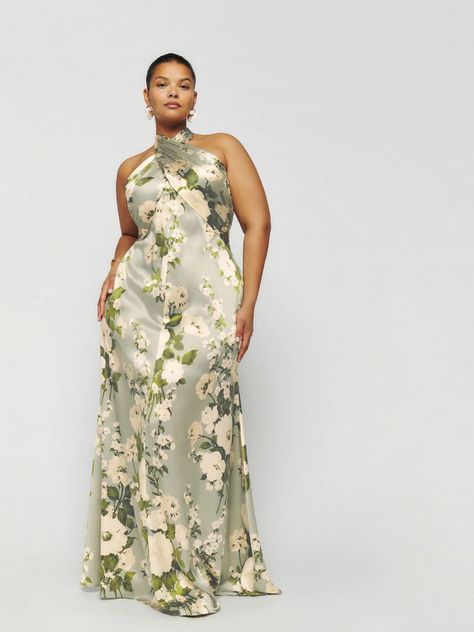 Get ready to dress to impress. Summer Wedding Guest Dress, Spring Bridesmaid Dresses, Formal Wedding Guest Dress, Sage Green Bridesmaid Dress, Formal Wedding Guests, Floral Bridesmaid Dresses, Dress Code Wedding, Summer Wedding Guest, Floral Bridesmaid