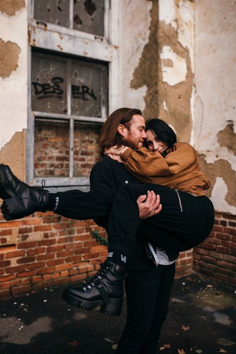 Rock Couple Photoshoot, Alt Couples Photoshoot, Punk Couple Photoshoot, Grungy Couples Photoshoot, Emo Couple Photoshoot, Rocker Engagement Photos, Punk Engagement Photos, Emo Engagement Photos, Edgy Couple