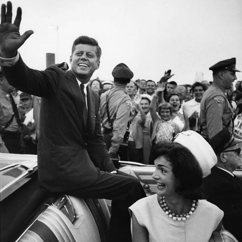 8 Likes, 0 Comments - HISTORY360 (@historyx360) on Instagram: “John F. Kennedy with Jackie Kennedy.” Muhammed Ali, Jfk Jr, John Fitzgerald, Lucille Ball, Jackie O, American Presidents, Iconic Photos, Us Presidents, Grace Kelly