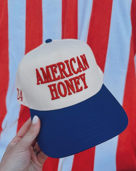 just dropped the cutest hats right in time for 4th of July 🇺🇸✈️ these have same or next day shipping, so runnnn 🏃🏼‍♀️🏃🏼‍♀️🏃🏼‍♀️ #kenzkustomz #taptoshop #4thofjuly Trucker Hat Embroidery, Cute Hat Designs, Puff Embroidery, Funny Trucker Hat, American Honey, Vintage Trucker Hat, College Fits, Vintage Trucker Hats, Casual Outfit Inspiration