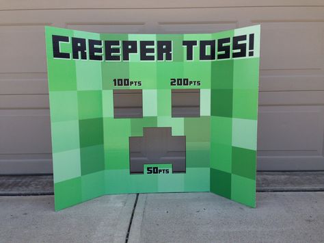 Minecraft creeper toss by Designsnow Minecraft 6th Birthday, Minecraft Party Activities, Minecraft Birthday Decorations, Minecraft Party Games, Minecraft Party Food, Diy Minecraft Birthday Party, Minecraft Bday, Minecraft Party Decorations, 7th Birthday Party Ideas