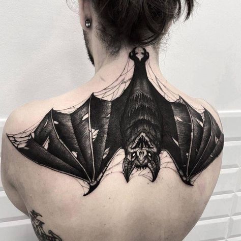 Bat And Skull Tattoo, Goth Tattoos, Wing Tattoos On Back, Bats Tattoo Design, Tato Tradisional, Bat Skull, Skull Spider, Back Piece Tattoo, Bat Print