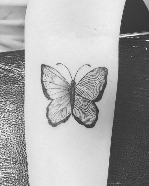 Fingerprint Butterfly Tattoo Ideas, Mother Daughter Fingerprint Tattoo, Mother Butterfly Tattoos, Butterfly With Fingerprints Tattoo, Grandpa And Grandma Tattoo, Family Fingerprint Tattoo, Butterfly Tattoo With Fingerprint, Butterfly Thumbprint Tattoo, Finger Print Flower Tattoo