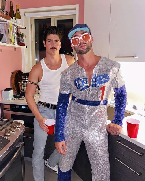 Yummertime on Instagram: “😉🙃 once upon a time when Elton John made out with Freddie Mercury in the East Village. #happyhalloween, everyone 🎃 — 📸 @justinliv” Elton John Dodgers Outfit, Elton John And Freddie Mercury, Taron Egerton Elton John, Elton John Costume Women, Elton John Aesthetic Outfit, Freddy Mercury Costumes, Freddie Mercury Halloween Costume, Freddie Mercury Halloween, Elton John Outfits