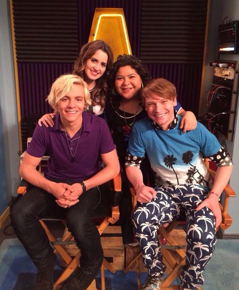 Ally Aesthetic, Austin Y Ally, Austin E Ally, Calum Worthy, Random Questions, Raini Rodriguez, Austin Moon, Disney Live Action Movies, Fun Questions