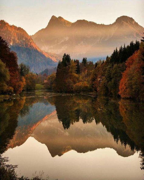 What a beautiful reflection of nature!!! Bebe'CTBelle!!! How peaceful this scene is!!! Alps Switzerland, Swiss Alps, Nature Landscape, Most Beautiful Places, Beautiful Photography, Amazing Nature, Nature Pictures, Beautiful World, Beautiful Landscapes