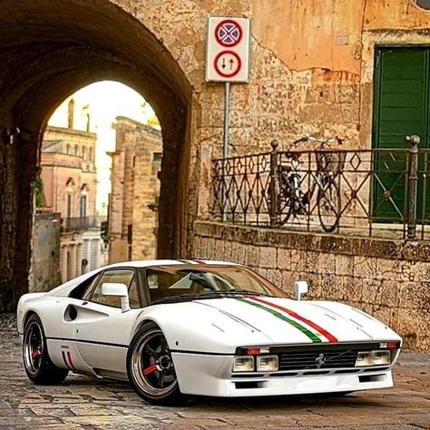 Ferrari 288 Gto, New Retro Wave, Euro Cars, Street Racing Cars, Classy Cars, Fancy Cars, Pretty Cars, Sports Cars Luxury