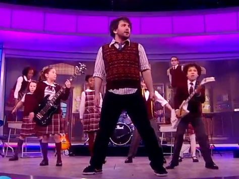 Alex Brightman & the School of Rock Kids Rock the House on The View | Broadway Buzz | Broadway.com School Of Rock Broadway, Dewey Finn, School Of Rock Musical, The School Of Rock, Beetlejuice Cast, Rock Costume, Beetlejuice Musical, Broadway Actors, Alex Brightman