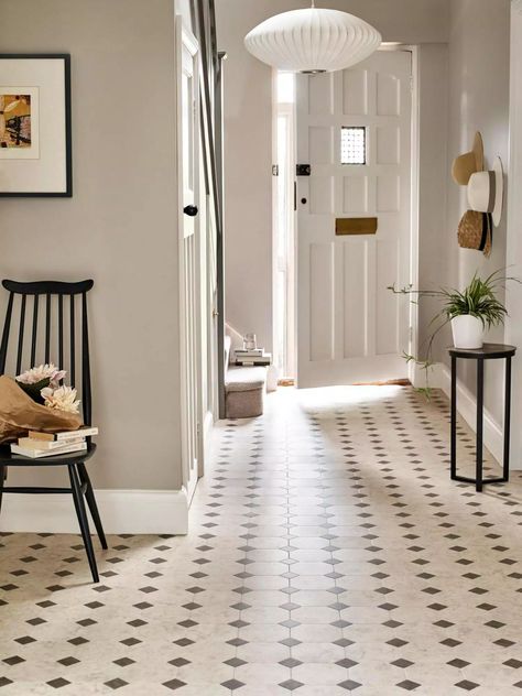 Vinyl Tile Entryway, Tiles For Entrance Of House, Tile Hallway Floor Entrance, Vinyl Hallway Flooring, Entry Tiles Ideas, Tiles In Hallway, Tiled Entryway Floor, Entrance Hall Tiles, Hallway Tiles Floor Entryway