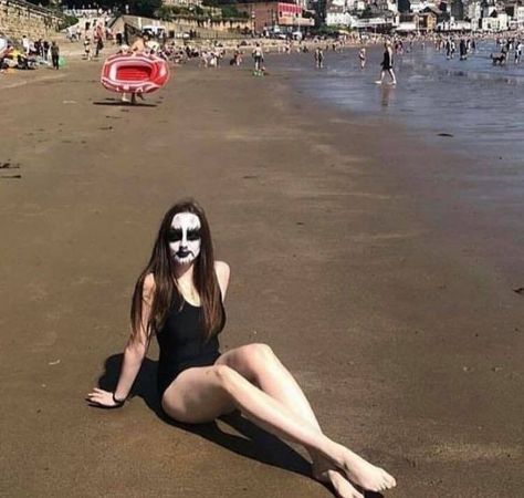 Metal Girlfriend, Goth Memes, Strange Pictures, Corpse Paint, The Mighty Boosh, Funny Pix, Alt Girls, Band Humor, Graphic Poster Art