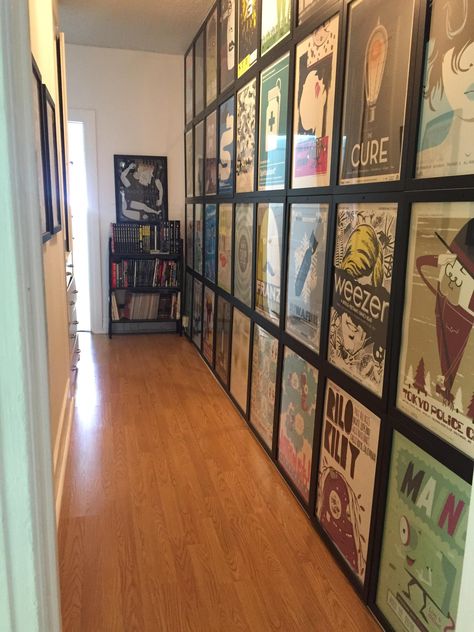 Had a bunch of concert prints and an empty hallway. Figured why not. - Imgur What To Do With An Empty Wall, Concert Poster Gallery Wall, Concert Poster Display, Home Hallway Decor, Poster Hallway, Hallway Aesthetic, Male Living Space, Movie Room Decor, Casa Halloween