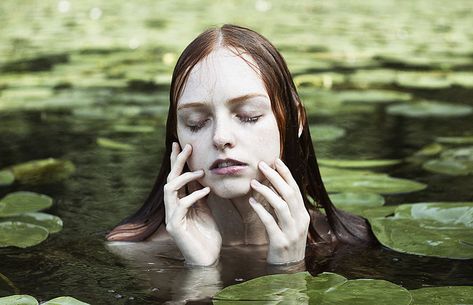 A continuation of my project dedicated to Redheads, the series of gingers' portraits in water. Water Nymphs, Girl In Water, Human Reference, Face Reference, Water Photography, Arte Inspo, Poses References, Portrait Inspiration, Reference Images