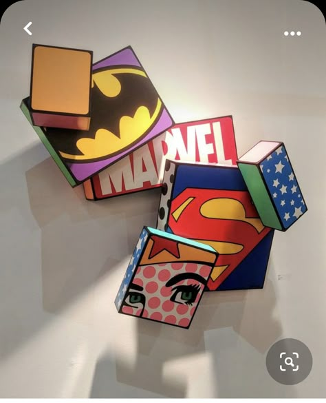 Pop Art Sculpture Ideas, Pop Art Classroom, Pop Art Sculpture, Classe D'art, 3d Pop Art, Pop Wall, Classroom Art Projects, Cardboard Sculpture, La Art