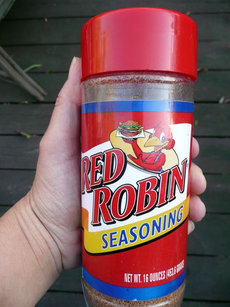 Red Robin Seasoning Copycat Recipe #2 (for fries and savory seasoning) Red Robin Recipes, Red Robin Seasoning, Whiskey Burger, Restaurant Hacks, Red Robin Restaurant, Burger Bbq, Fry Seasoning, Diy Spices, Seasoning Recipe