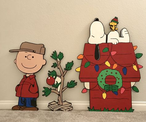 Peanuts Christmas Lawn Decorations, Christmas Wood Characters, Christmas Yard Decorations Diy Wooden, Christmas Lawn Wood Cutouts, Charlie Brown Christmas Wood Cutouts, Snoopy Christmas Wood Cutouts, Peanuts Christmas Wood Cutouts, Charlie Brown Wood Cutouts, Wooden Christmas Lawn Decorations