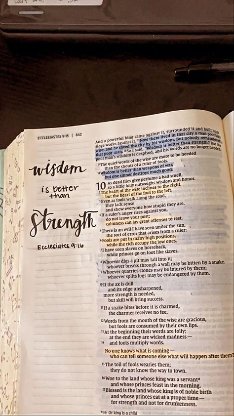 Journal Bible Ideas, Journaling Ideas Writing, Ecclesiastes 9, Bible Journaling Ideas, Bible Drawing, Journal Bible, Bible Ideas, New Bible, Bible Study Notes