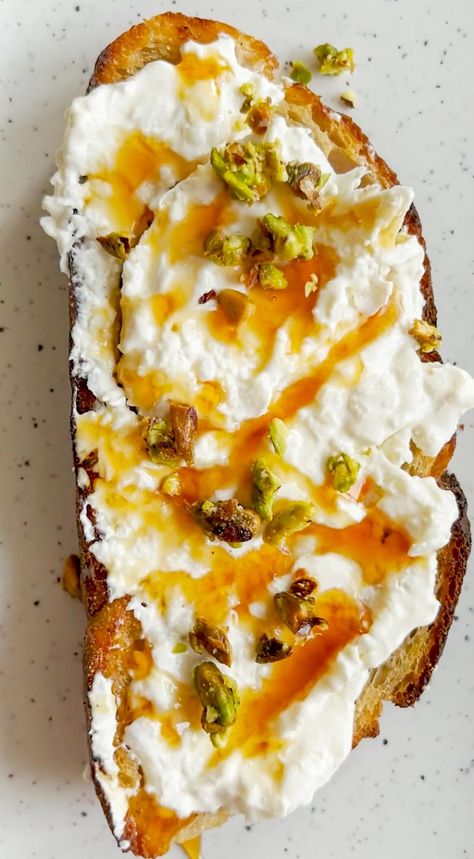 Burrata toast with pistachios and hot honey￼ – bon abbetit Burrata Toast, Hot Honey, Think Food, Naan, Appetizer Snacks, Brunch Recipes, Pistachio, Food Inspiration, Cooking And Baking