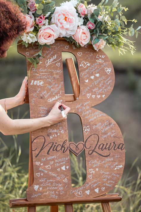 Wedding Guess Book, Letter Guest Book, Wedding Planning Organizer, Rustic Wedding Decor Diy, Elegant Wedding Themes, Big Letter, Personalized Wedding Guest Book, Wedding Guest Book Alternatives, Wedding Essentials