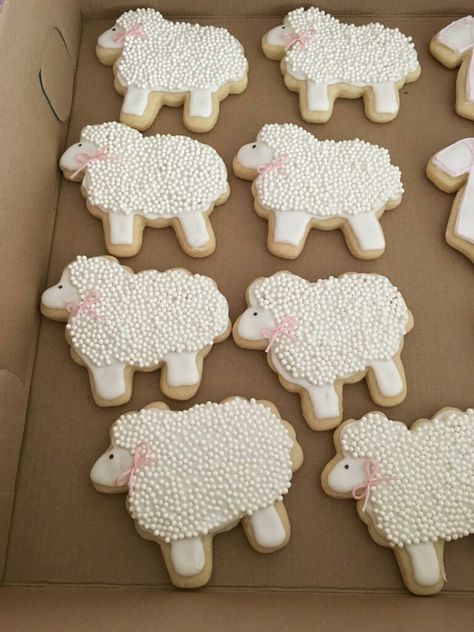 Lamb Cookies Decorated, Lamb Themed Birthday Party, Mary Had A Little Lamb Baby Shower Theme, Sheep Themed Baby Shower Ideas, Sheep Cookies Decorated, Lamb Theme Baby Shower Ideas, Sheep Baby Shower Theme, Sheep Baby Shower Ideas, Little Lamb Baby Shower Ideas