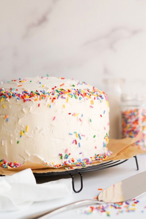 Homemade Funfetti Cake has three layers of perfectly soft and rainbow sprinkle filled vanilla cake with a simple vanilla buttercream frosting on top. Made from scratch, funfetti cake is moist, buttery, rich, and tastes even better than the box. This showstopper of a cake is perfect for birthdays and every celebration in between! 8 Inch Vanilla Cake Recipe, Birthday Cake Photography, Homemade Funfetti Cake, Impressive Cakes, Cambrea Bakes, Drawing Cake, Cake Funfetti, Vegan Birthday Cake, Cake Soap