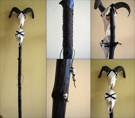 The Skull Staff of Wsoran by Hellwolve on DeviantArt Bone Staff, Skull Staff, Staff Diy, Larp Diy, Larp Props, Wizard Staff, Diy Skulls, Fantasy Map Making, Wooden Staff