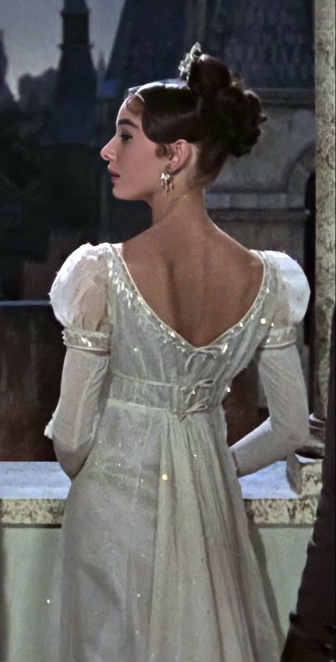 Aespa Members, French Girly, Aubrey Hepburn, Flamboyant Gamine, Audrey Hepburn Photos, Vintage Hollywood Glamour, Era Fashion, Audrey Hepburn Style, Hepburn Style