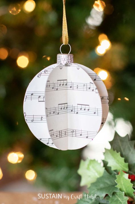 Sheet Music Ornaments Diy, Diy Christmas Card Ornaments, Modern Cookies, Sheet Music Ornaments, Paper Ornaments Diy, Music Christmas Ornaments, Pretty Christmas Ornaments, Sheet Music Crafts, Music Ornaments