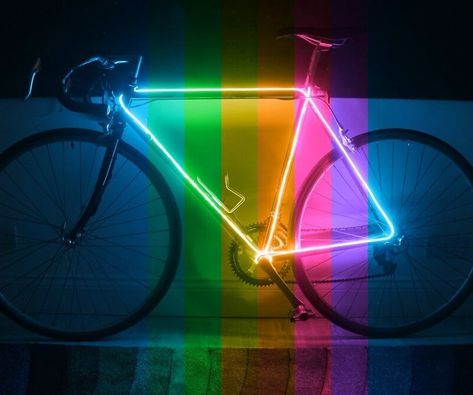 Imagine your bicycle as a vivid, neon-silhouette, contrasted from the crowd and clutter of the night (much like the image/video above). It's what we're going to do to your bicycle. We're going to make it into a glow bike - and we're going to use EL (electroluminescent) wire to do.What is EL wire?Essentially, EL wire is a flexible string/tube/rope of light, ranging from 2-5mm in diameter, that emits a uniform glow when a current is passed through it. Because of it's flexibility, it's perfect ... Bike Painting Ideas, Bike Painting, Bmx Bike Parts, Electroluminescent Wire, Bike Decorations, Bike Rack Wall, Trek Bikes, El Wire, Board Art