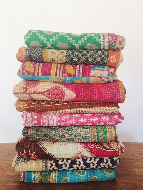 Vintage Kantha Quilts - Worldwide Textiles Kantha Quilts, Vintage Kantha Quilts, Rajasthan India, Vintage Indian, Vintage Kantha, Kantha Quilt, Textiles, India