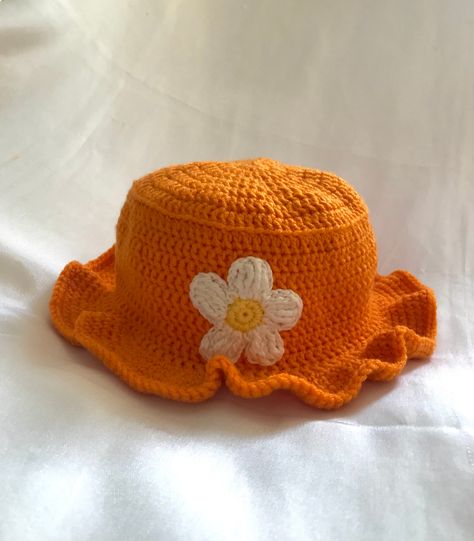 Orange Crochet Hat, Bouquet Hat, Knitted Daisy, Daisy Bucket Hat, Blossom Costumes, Crochet Dog Clothes, Orange Daisy, Hats Knitted, Hats Crochet