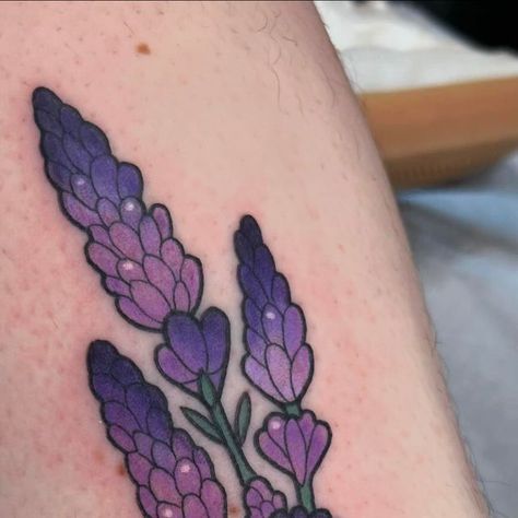 Lupine Tattoo, Lavender Tattoo Design, Purple Flower Tattoos, Lilac Tattoo, Tattoos 2024, Seattle Tattoo, Nice Tattoos, Lavender Tattoo, Rabbit Tattoos