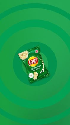 Your Lay’s® favourites just had a glow up! Luckily, they still have the same delicious, creamy flavour you love. #GottaHaveLays Product Motion Design, Fun Snack Ideas, Onion Chips, Product Graphic Design, Product Animation Video, Product Ads, Digital Advertising Design, Ads Creative Advertising Ideas, Motion Poster