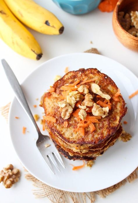 Flourless Carrot Banana Pancakes - only four ingredients needed and takes about 10 minutes to make! Gluten Free   Dairy Free   Low FODMAP Egg Oats, Carrot Banana Cake, Picky Toddler Meals, Banana Oatmeal Pancakes, Banana And Egg, Fodmap Friendly, Crepe Cakes, Baby Foods, Mille Crepe