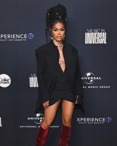 Jimmy Neutch- Shumpert on Instagram: "Grammy nights in @prettylittlething 🖤🖤🖤" Teyana Taylor Locs, Teyana Taylor, Party Fits, Style Muse, Makeup Rooms, Dope Hairstyles, February 8, Locs Hairstyles, Faux Locs